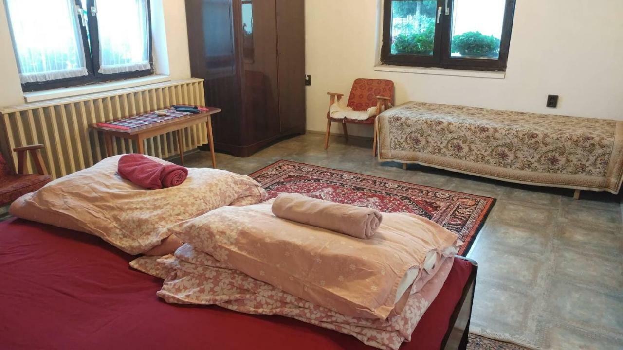 מלון Gyöngyös Oncsa Vendeghaz מראה חיצוני תמונה